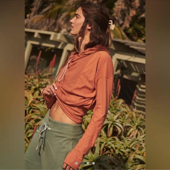 Free People Movement Hooded Tap In Layering Top Womens Small Orange - Picture 2 of 10